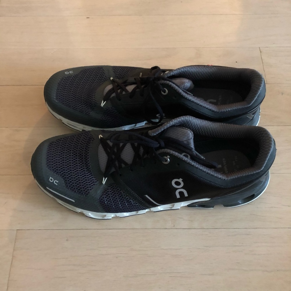 On Cloud Running Sneaker